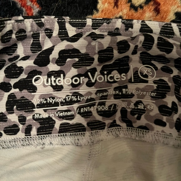 Outdoor voices leggings - Picture 2 of 2